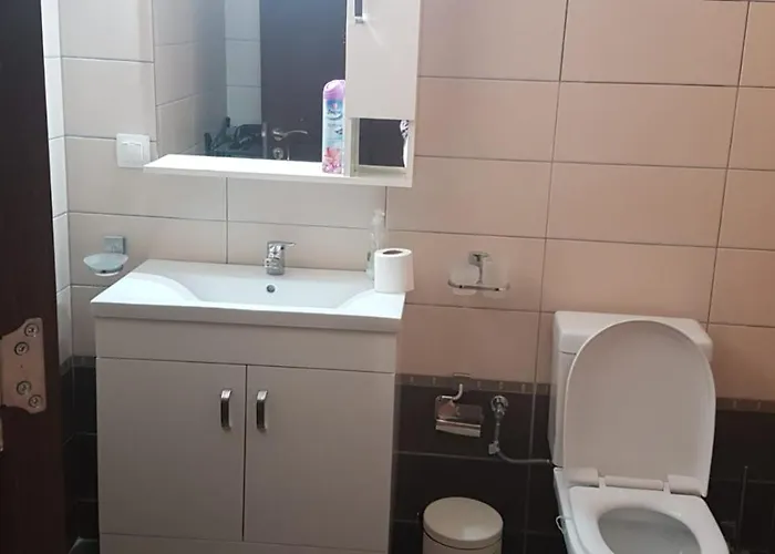 Elena Lejlighed Marathias