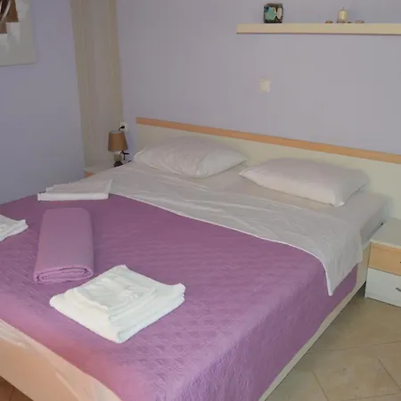 Elena * Marathias (Corfu)