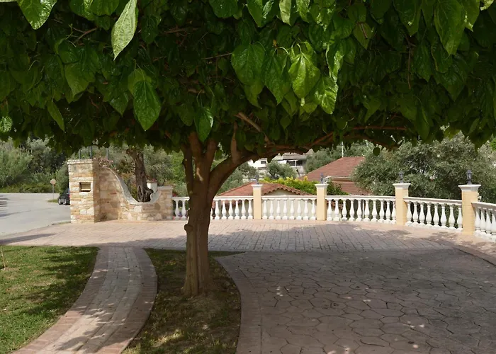 Elena * מרטיאס